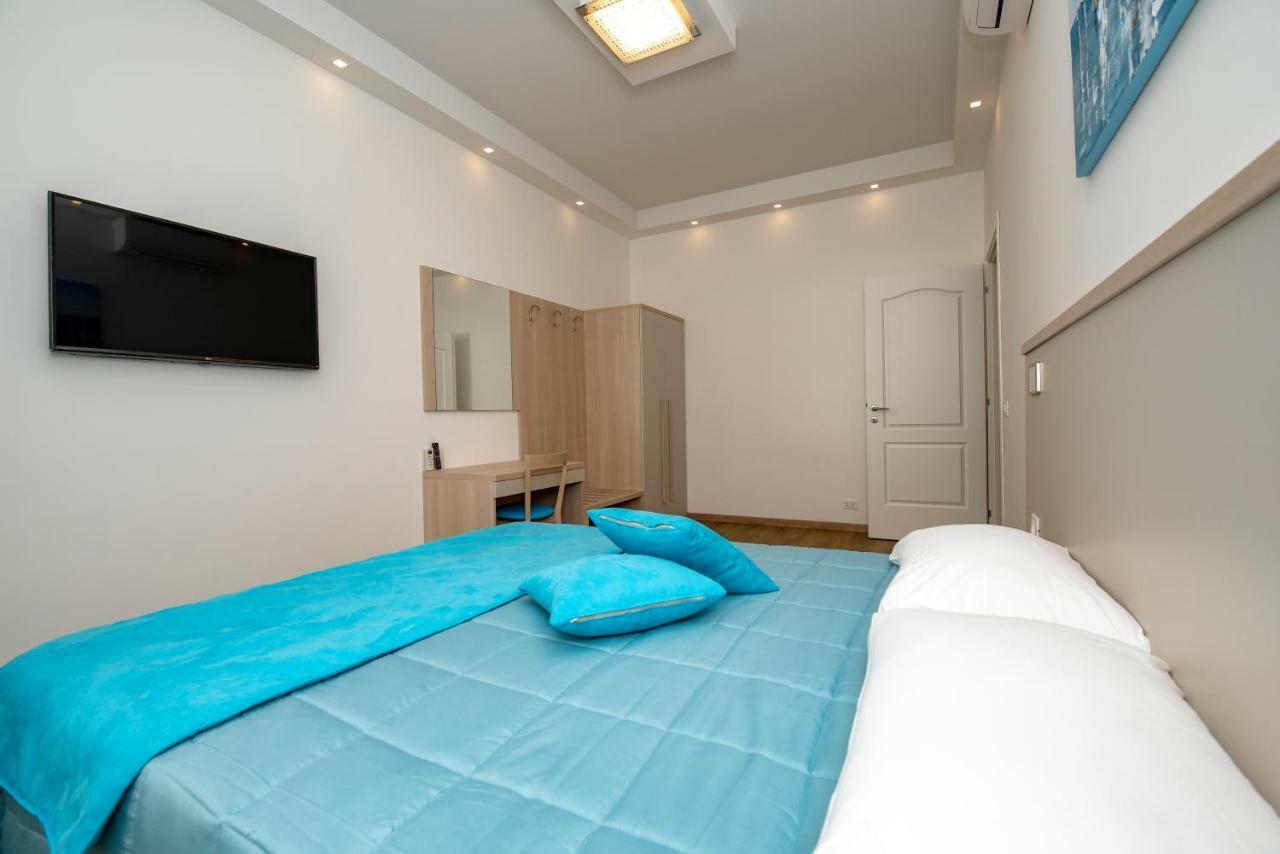 Colosseo Apartments And Rooms - Rome City Centre Ngoại thất bức ảnh