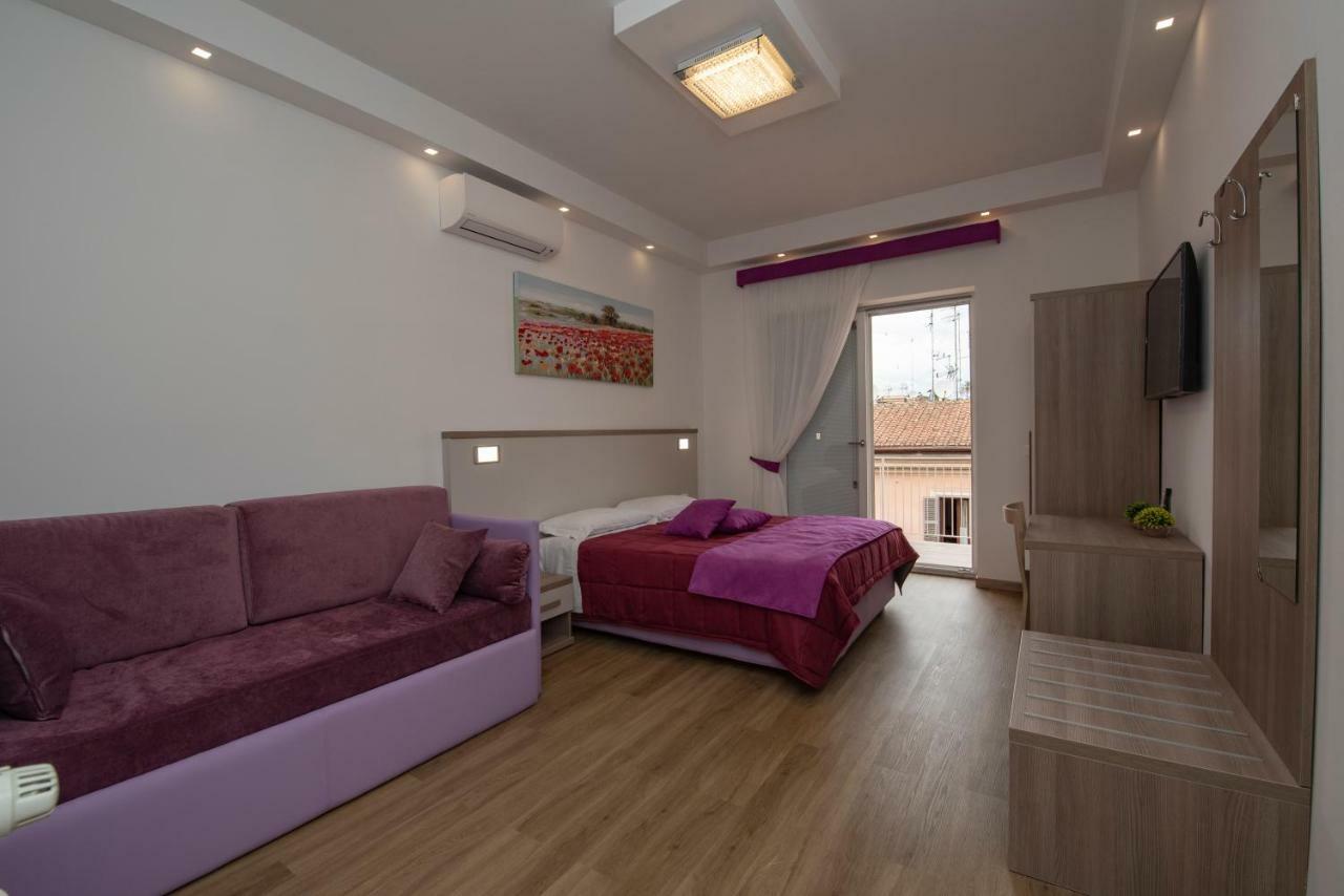 Colosseo Apartments And Rooms - Rome City Centre Ngoại thất bức ảnh