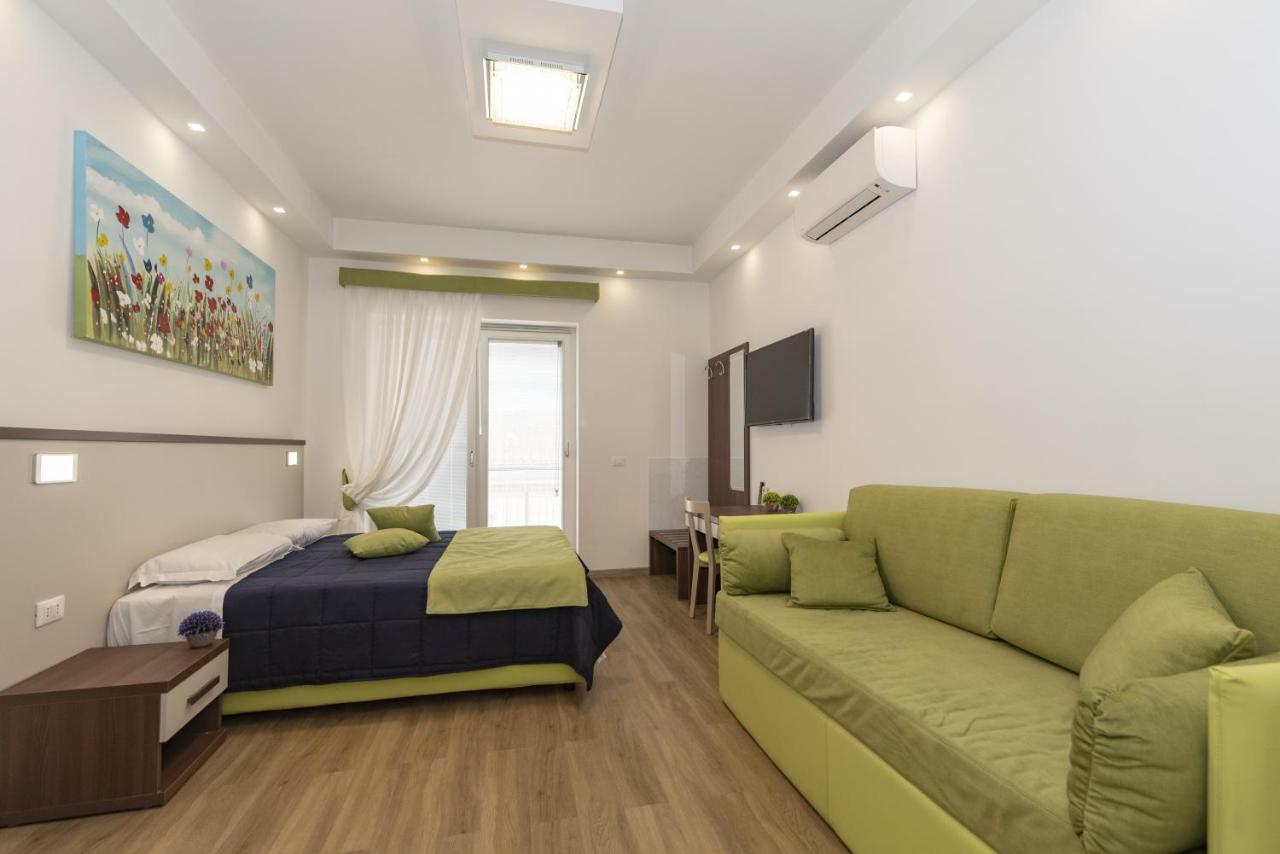 Colosseo Apartments And Rooms - Rome City Centre Ngoại thất bức ảnh